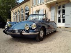 Louer une CITROËN DS 21 de de 1967 (Photo 1)