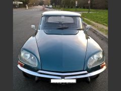 Louer une CITROËN DS 21 de de 1971 (Photo 3)