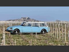 Louer une CITROËN DS 23 Break de de 1973 (Photo 2)