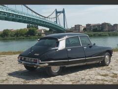 Louer une CITROËN DS 23 ie Pallas de de 1975 (Photo 2)