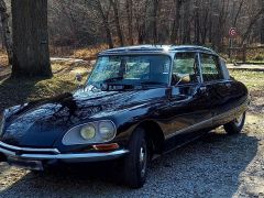 Louer une CITROEN DS 23 ie de de 1973 (Photo 2)