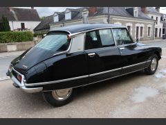 Louer une CITROËN DS 23 Pallas de de 1973 (Photo 2)