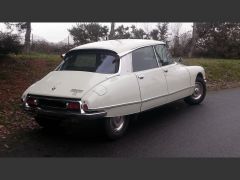 Louer une CITROËN DS 23I Pallas de de 1973 (Photo 4)