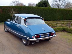 Louer une CITRO&Euml;N DS D Super de de 1974 (Photo 3)