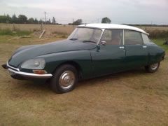 Louer une CITROËN DS Spécial de 1972 (Photo 1)