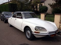 Louer une CITROËN DS Super de de 1972 (Photo 2)