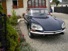 Louer une CITROËN DS Super de de 1972 (Photo 2)