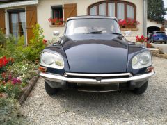 Louer une CITROËN DS Super de de 1972 (Photo 3)