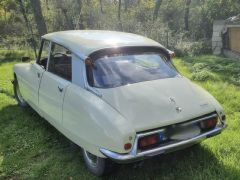 Louer une CITRO&Euml;N DS Super de de 1973 (Photo 2)