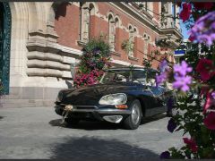 Louer une CITROËN DS de de 1972 (Photo 3)