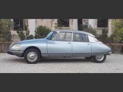 Louer une CITROËN DS de de 1972 (Photo 3)