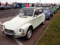 Louer une CITROËN Dyane 6 de de 1973 (Photo 4)