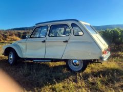 CITRO&Euml;N Dyane de 1975 en location pour mariage dans les Bouches-du-Rh�ne