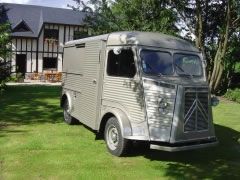 Louer une CITROËN HY de de 1955 (Photo 2)