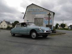 Louer une CITROËN ID 19 de de 1958 (Photo 2)