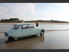 Louer une CITROËN ID 19 de de 1966 (Photo 3)