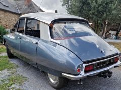 Louer une CITRO&Euml;N ID 20 de de 1969 (Photo 4)