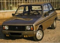 Louer une CITROËN LNA 11E Cannelle de de 1983 (Photo 1)