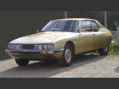 Louer une CITROËN SM INJECTION de 1973 (Photo 1)