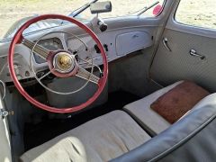 Louer une CITRO&Euml;N Traction  11 B de de 1954 (Photo 3)