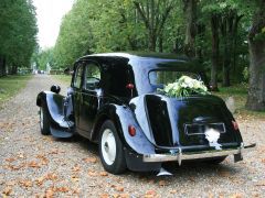 Louer une CITROËN Traction 11 B Normale de de 1952 (Photo 4)