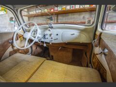 Louer une CITROËN Traction 11 B de de 1942 (Photo 5)