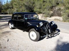 Louer une CITROËN Traction 11 B de de 1950 (Photo 1)