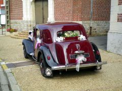 Louer une CITROËN Traction 11 B de de 1953 (Photo 4)