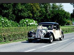 Louer une CITROËN Traction 11 B de 1954 (Photo 0)