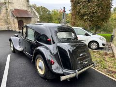 Louer une CITROËN Traction 11 B de de 1954 (Photo 4)