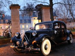 Louer une CITROËN Traction 11 B de 1955 (Photo 0)