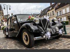 Louer une CITROËN Traction 11 B de de 1955 (Photo 3)