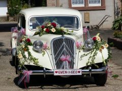 Louer une CITROËN Traction 11 B de de 1955 (Photo 3)