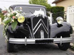 Louer une CITROËN Traction 11 B de de 1955 (Photo 2)