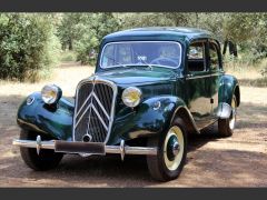 Louer une CITROËN Traction 11 B de de 1956 (Photo 1)