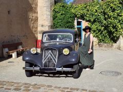 Louer une CITROËN Traction 11 B de de 1956 (Photo 3)