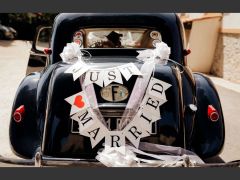 Louer une CITROËN Traction 11 B de de 1956 (Photo 2)