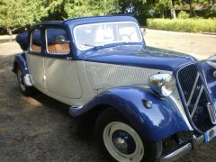 Louer une CITROËN Traction 11 B de 1957 (Photo 1)