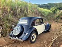 Louer une CITROËN Traction 11 BL de de 1949 (Photo 3)