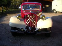 Louer une CITROËN Traction 11 BL de de 1950 (Photo 5)