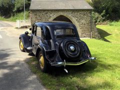 Louer une CITROËN Traction 11 BL de de 1951 (Photo 4)