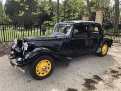 Louer une CITROËN Traction 11 BL de de 1951 (Photo 2)