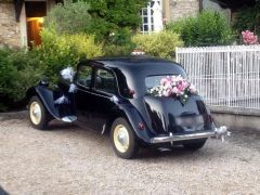 Louer une CITROËN Traction 11 BL de de 1952 (Photo 2)