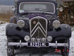 Louer une CITROËN Traction 11 BL de de 1953 (Photo 3)