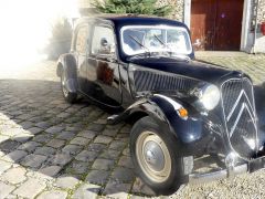 Louer une CITROËN Traction 11 BL de de 1953 (Photo 3)