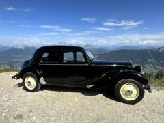 Louer une CITROËN Traction 11 BL de de 1953 (Photo 2)