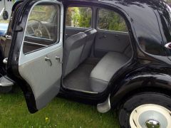 Louer une CITROËN Traction 11 BL de de 1954 (Photo 4)