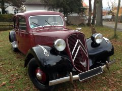 Louer une CITROËN Traction 11 BL de de 1954 (Photo 2)