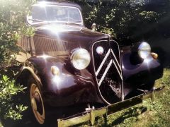 Louer une CITROËN Traction 11 BL de de 1954 (Photo 2)