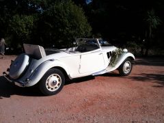 Louer une CITROËN Traction 11 BL de de 1955 (Photo 4)